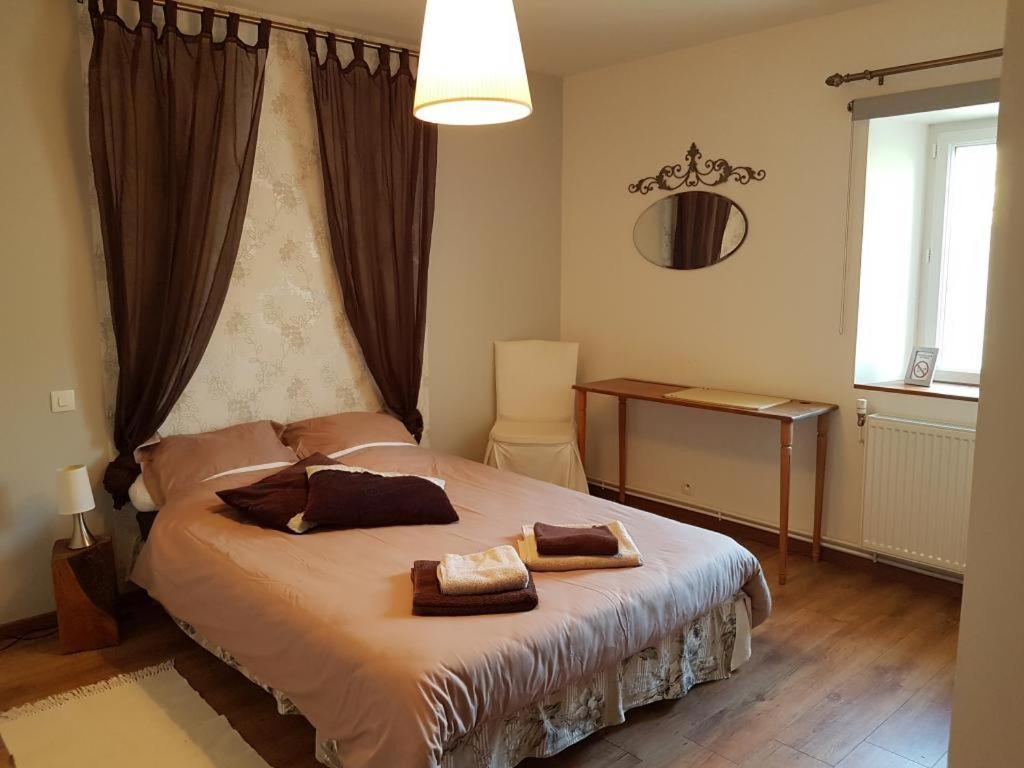 Le Domaine De Bellevue Bed & Breakfast Tanzac Luaran gambar