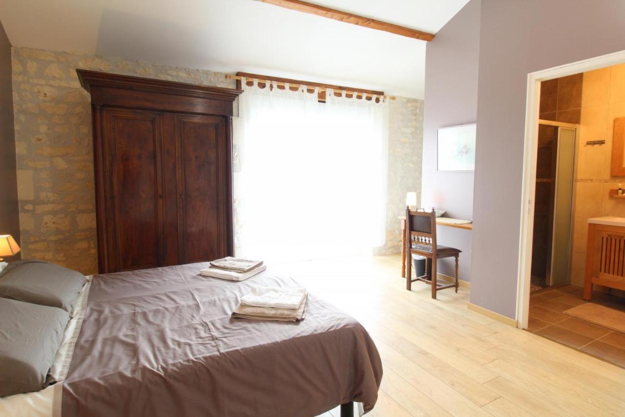 Le Domaine De Bellevue Bed & Breakfast Tanzac Luaran gambar